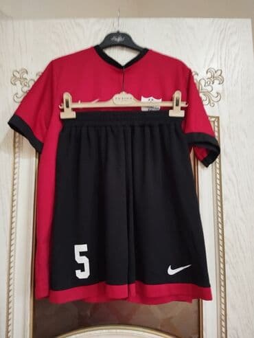 uz sepkiler ucun derman: Fudbolka 40L razmer — 2