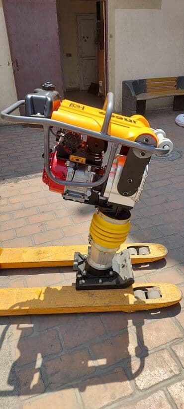 VərdənəTorpaq kipleşdirici katok torpağı presdeyir maksimum derecede