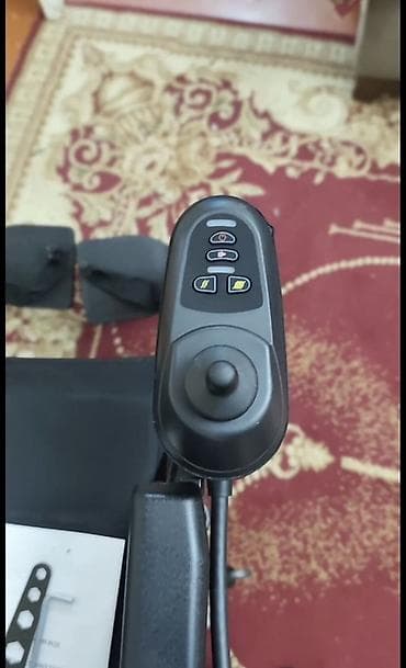 lalafon aəli dir: Elektrik əlil arabası – joystick idarəetməsi ilə - Yönləndirici — 1