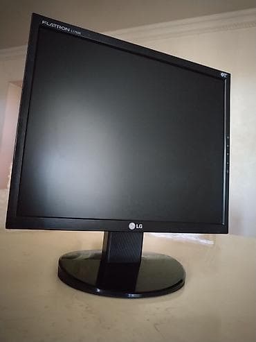 oyun manitoru: LG Flatron LCD Monitor Model: L1753S 17-düym ekrandır. Ideal — 1