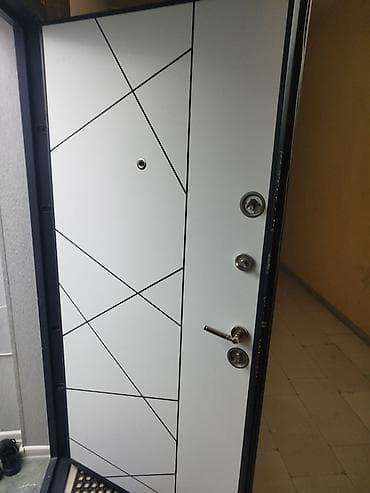 Mənzil üçün İşlənmiş Giriş qapısı 90x200 sm Zəmanətsiz, Ünvandan götürmə