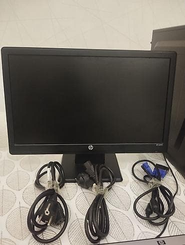 Masaüstü kompüter komplekti Tərkib: - Sistem bloku (qara korpus, ön