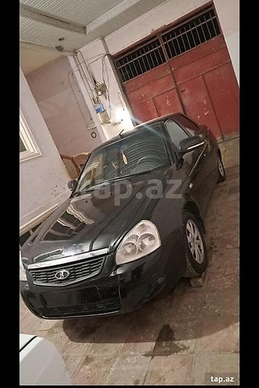 e 3.2: VAZ (LADA) Priora: 1.6 l | 2007 il 291345 km Sedan — 1