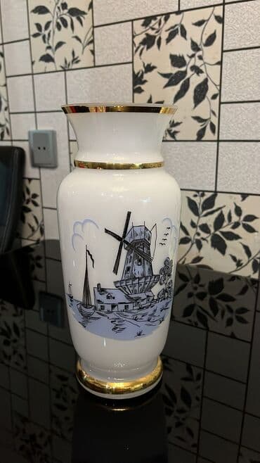 Lepka gul qabi satilir. hundurluyu 28 sm- dir. Qiymeti 20 manat lalafo.az -da Lepka gul qabi satilir. hundurluyu 28 sm- dir. Qiymeti 20 manat