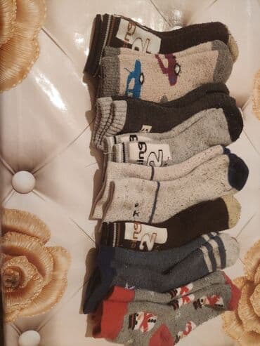 mekteb levazimati: Pullar satilir Cexiya bokal 10 manat Uwag ucun kepka 1 manat — 18