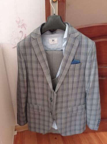 işci paltarı: Troyka kastyum sadece 1 defe geyinilib — 1