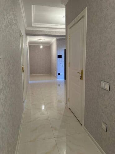 ilkin ödənişi 10000 olan evlər: 3 otaqlı, Yeni tikili, 134 kv. m — 19