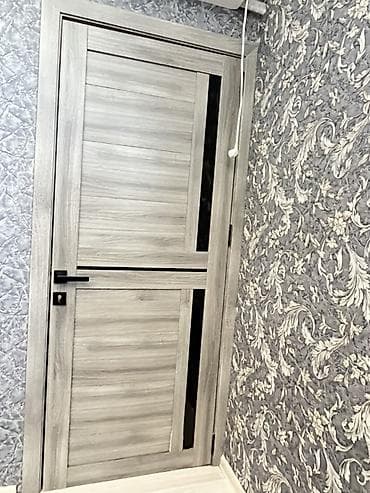 Müasir interyer üçün taxta daxili qapı - Rəng və faktura: Açıq