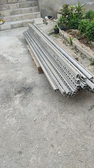 Keyfiyyətli Paslanmaz profil polkalar qalınlıq 2,5 mm uzunluq 3metr lalafo.az -da Keyfiyyətli Paslanmaz profil polkalar qalınlıq 2,5 mm uzunluq 3metr