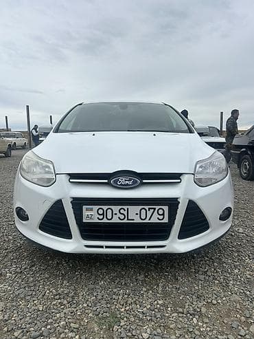 w202 qapi uzluyu: Ford Focus hatchback - Kuzov: 5 qapılı hatchback, ağ rəng - Nömrə — 1