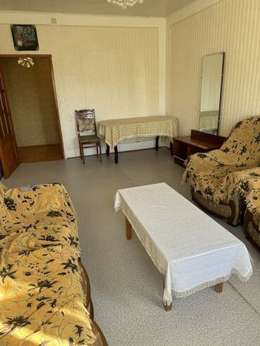 2 mərtəbə ev: Uzunmüddətli kirayə mənzillər — 1