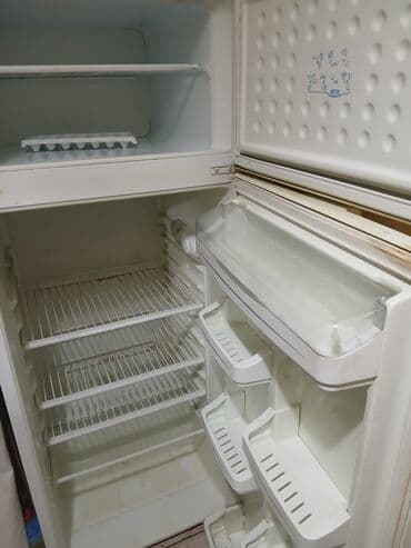 Кухонные плиты и варочные поверхности: Нерабочий 2 двери Vestel Холодильник Продажа, цвет - Белый — 3