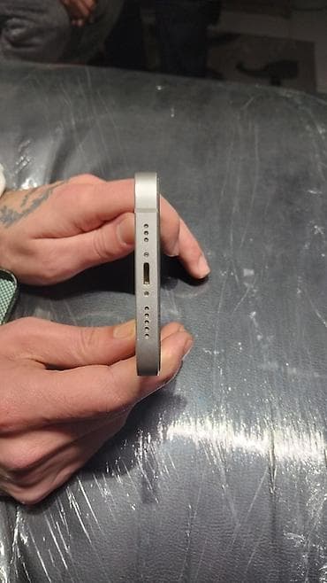 iphone nausnik: IPhone 14, Ağ, Face ID — 3