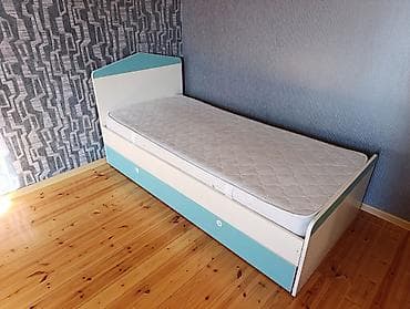 asılqan paltar: Oğlan və qız üçün, Çarpayı, Bazasız, Matras ilə, Siyirməli — 1
