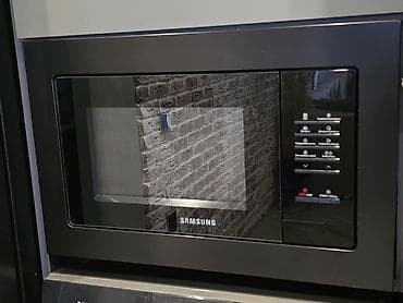 Samsung mikrodalğalı soba – quraşdırılan model, şüşə ön panel və