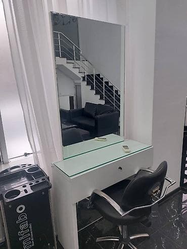 Салонная, медицинская мебель: Б/у, Стол для стрижки, С зеркалом — 6