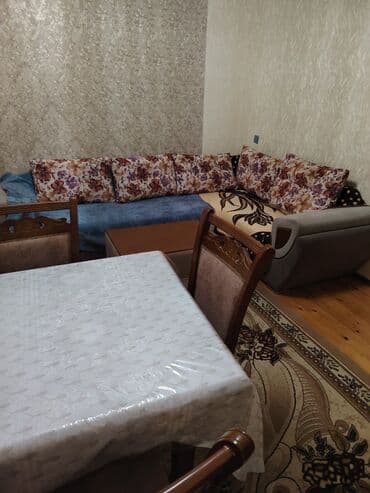 Yeni, Künc divan, Pufik