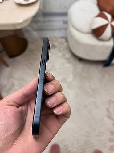 apple iphone 12 pro: IPhone 15, Qara, Face ID — 3