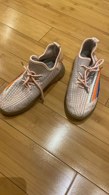 Ayaqqabılar: Məhsul: Kişi ayaqqabıları (bir neçə model) 1) Zilli brendi – klassik — 6