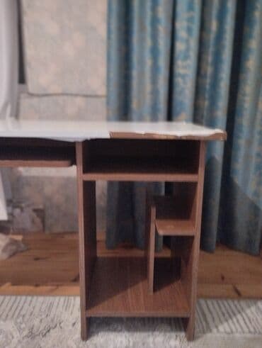 Düz masa, Polkalı, MDF