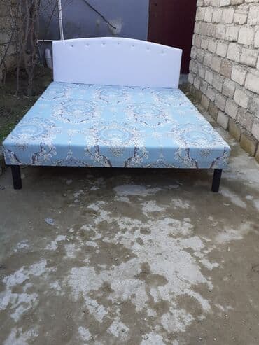 Çarpayı Təzə hazırı var Çatdırılma var 1 nəfərlik 50 manat 2 nəfərlik — 1