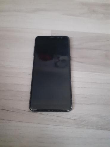 Samsung Galaxy A8 2018, 32 GB, rəng - Qara, Barmaq izi, Qırıq