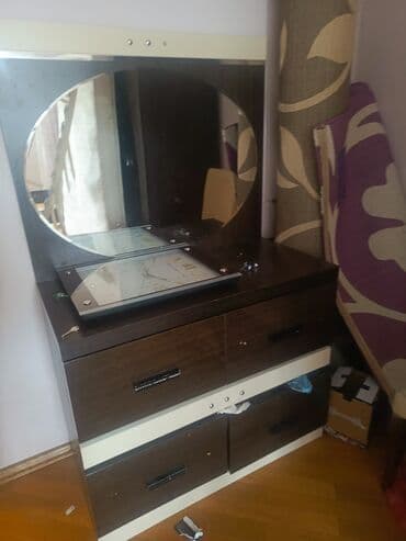 Güzgülü lalafo.az -da Güzgülü