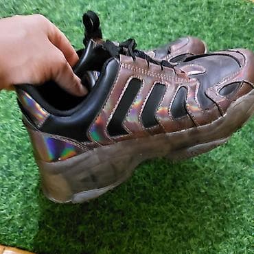 Oyuncaqlar: Rəng - Qəhvəyi Krossovkalar, Ölçü: 36, Qız üçün — 1