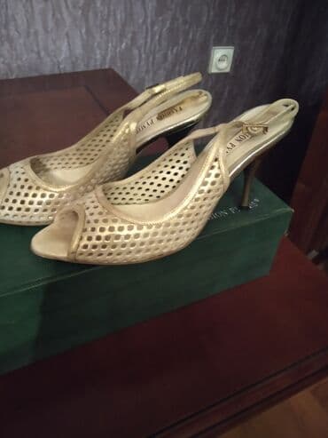 женские пляжные шлепанцы: Размер: 37, цвет - Золотой, Новый — 1