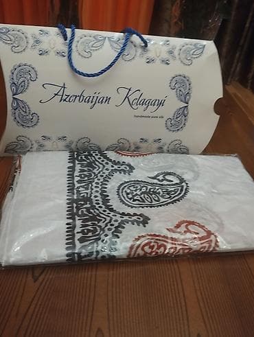 Azərbaycan kəlağayısı – əl işi, təmiz ipək - Brend qablaşdırmada