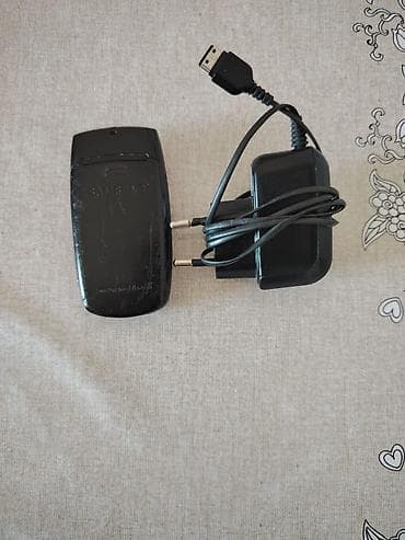 duymeli telefonlar: Samsung C170, Düyməli — 4