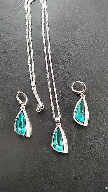 qol saati telefon: Gümüş Komplekt Agsudadı Bakıya və Sumqayıta catirilma Əlavə 10 AZN — 1