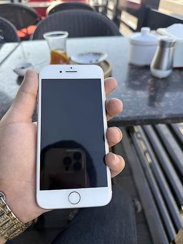 iphone see: IPhone 8, 64 GB, Barmaq izi — 1