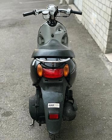 niva pikap satilir: Suzuki Pallet (50cc sinfi) şəhər daxili istifadə üçün kompakt skuter — 2