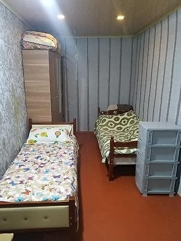 9 mikrorayon: 2 otaqlı ev kirayə verilir.bir nəfər 120 azn.kamunal təkcə qazın — 10