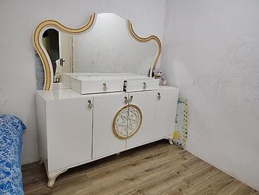 quba mas: Aynalı konsol/dresser - Rəng: ağ, qızılı dekor elementləri ilə - — 1