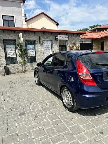 r15 disklər: Hyundai i30 hatchback - Kuzov: 5 qapılı hatchback - Rəng: tünd mavi - — 7