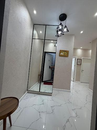 Daşınmaz əmlak: 3 otaqlı, Yeni tikili, 70 kv. m — 4