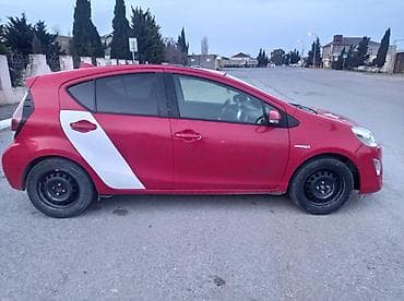 lassa teker 13: Tecılı satilir.Taksi buraxılışı var — 4