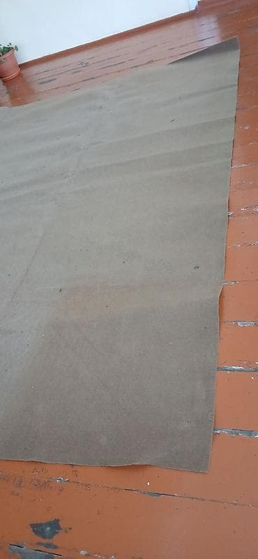 antique bisirme sobasi: Qalın keçə/parça döşəmə örtüyü. uzunu -4 m, eni - 3 m. Tecili — 3