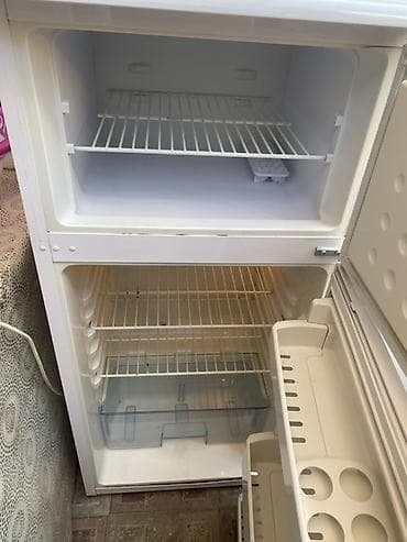 İşlənmiş 2 qapılı Beko Soyuducu Satılır, rəng - Ağ — 3