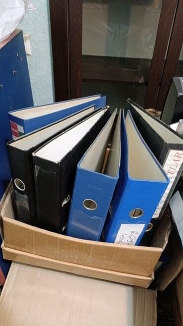 rəngli kağız, karton və albomlar: A4 və A5. Sənədləri səliqəli şəkildə saxlamaq üçün nəzərdə tutulmuş — 1