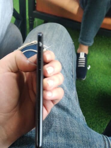 apple 17 qiymeti: IPhone 7, Jet Black, Barmaq izi — 4