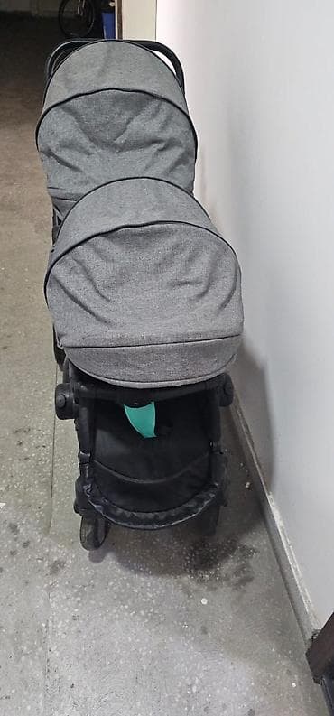 Əkizlər üçün araba