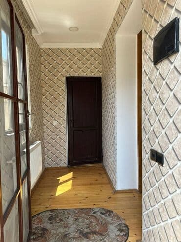 nərimanovda köhnə tikili evlər: 4 otaqlı, 135 kv. m, Yeni təmirli — 8