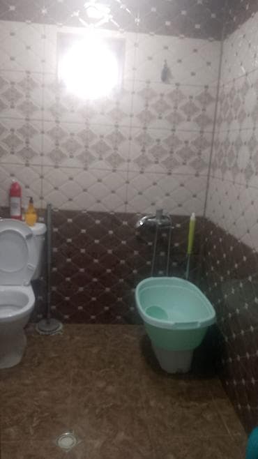 3 bucaq evler: 2 otaqlı həyət evi Ilk ay 500 manat sonraki aylar 400 manat - — 6