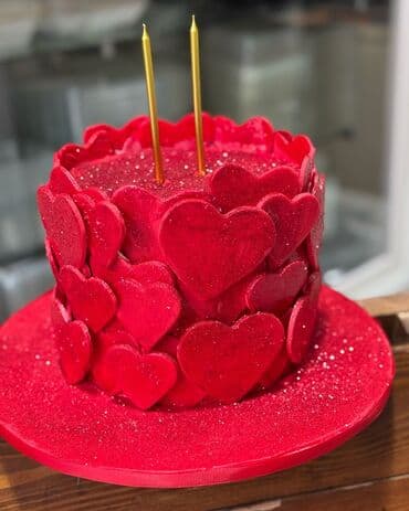 Alfa Romeo: Təzə bişmiş qat-qat xəmirdən hazırlanan şirin bulkalar/səməni — 7