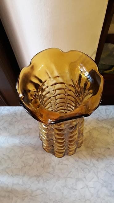 ev ucun guzguler: Bir vaza — 3