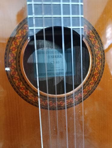 Fleytalar: Klassik gitara, Yamaha, İşlənmiş — 5