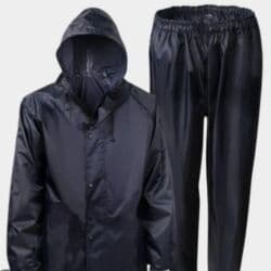 goy daş: Suya davamlı yağış kostyumu – gödəkçə və şalvar dəsti.Xaricdən alınıb — 1